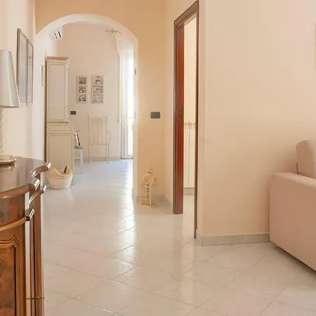 Candida's House