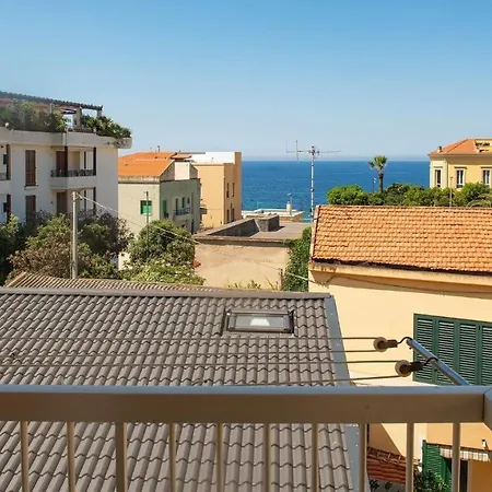 Candida's House شقة *