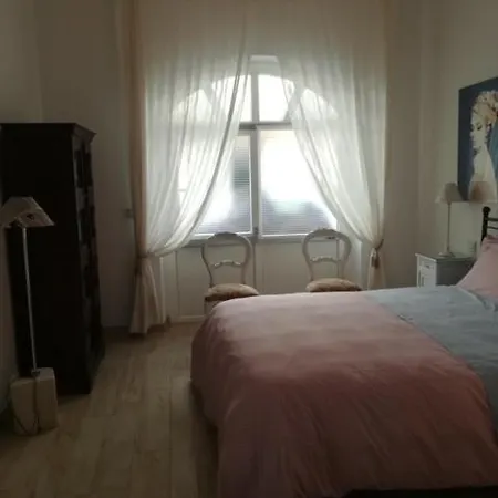 Candida's House * 알게로